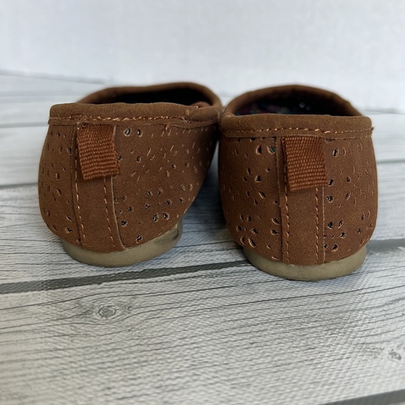 Carter’s Easton Girls Brown Ballet Flats size 11 - Picture 4 of 5